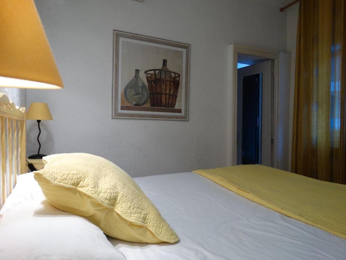 Logis Hotel Le Glacier Orange  Ruang foto