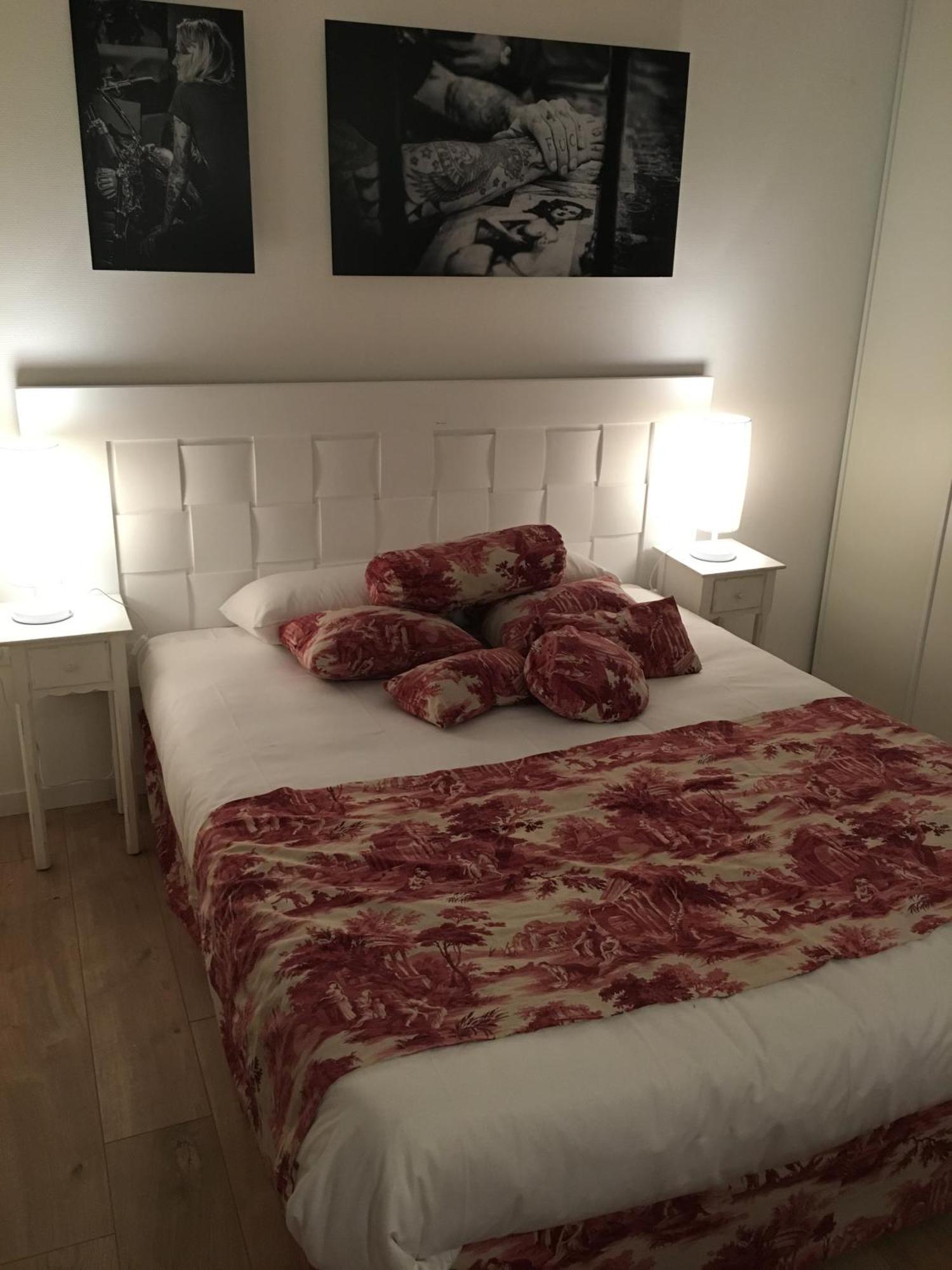 Logis Hotel Le Glacier Orange  Ruang foto