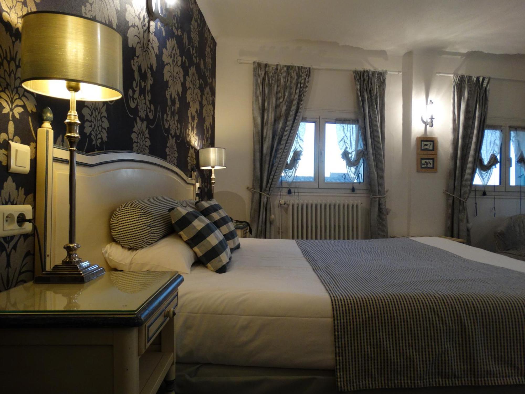 Logis Hotel Le Glacier Orange  Bagian luar foto